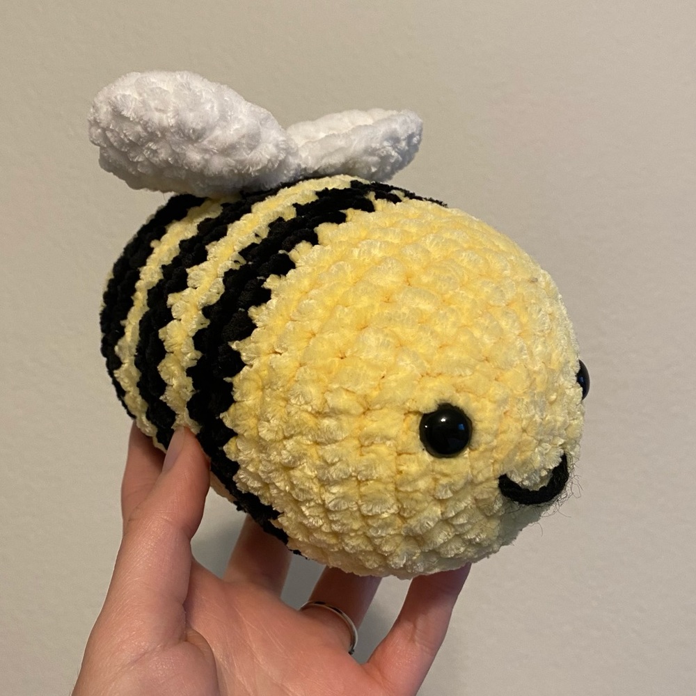 HANDMADE Crochet Bee